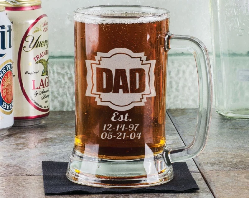 DADDY 16 Oz Gifts for DAD Fathers Day Beer Mug Engraved Father's Day Gift Idea Personalized Glass Etched Father Grandpa Kids Birth Dates