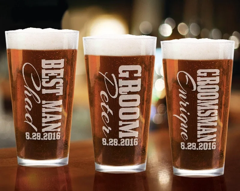 Groomsmen Gift Pint Glass 16 Oz Personalized Wedding Party Craft Pub Groom Groomsman Best Man Engraved Drinking Gift Favors Custom Beer Mug