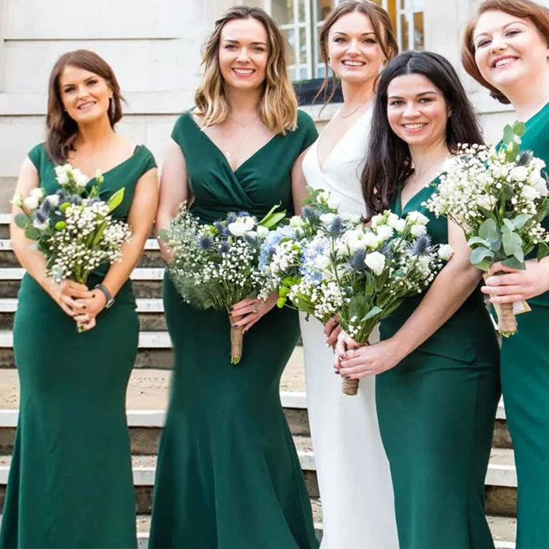 Sleeveless Emerald Green V-neck Sexy Mermaid Long Satin Bridesmaid Dresses, BD3277