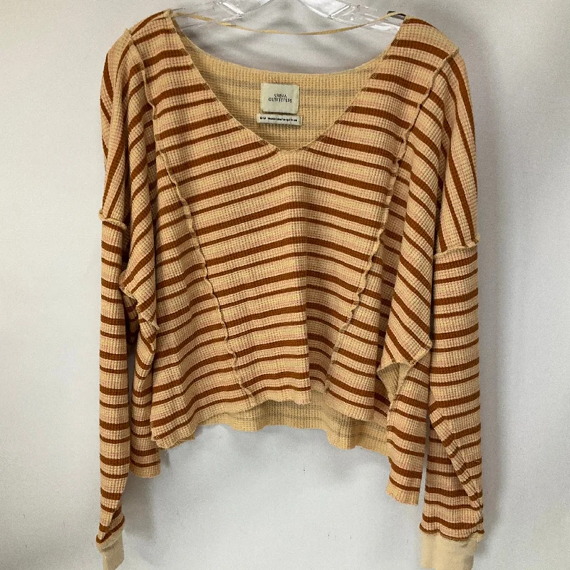 Top Long Sleeve By Urban Outfitters In Peach, Size: M